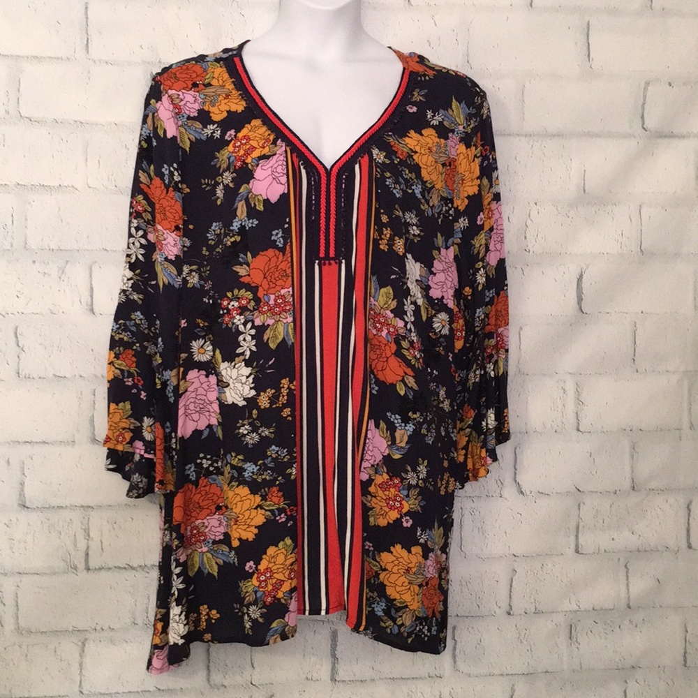 NWT Studio JPR floral blouse